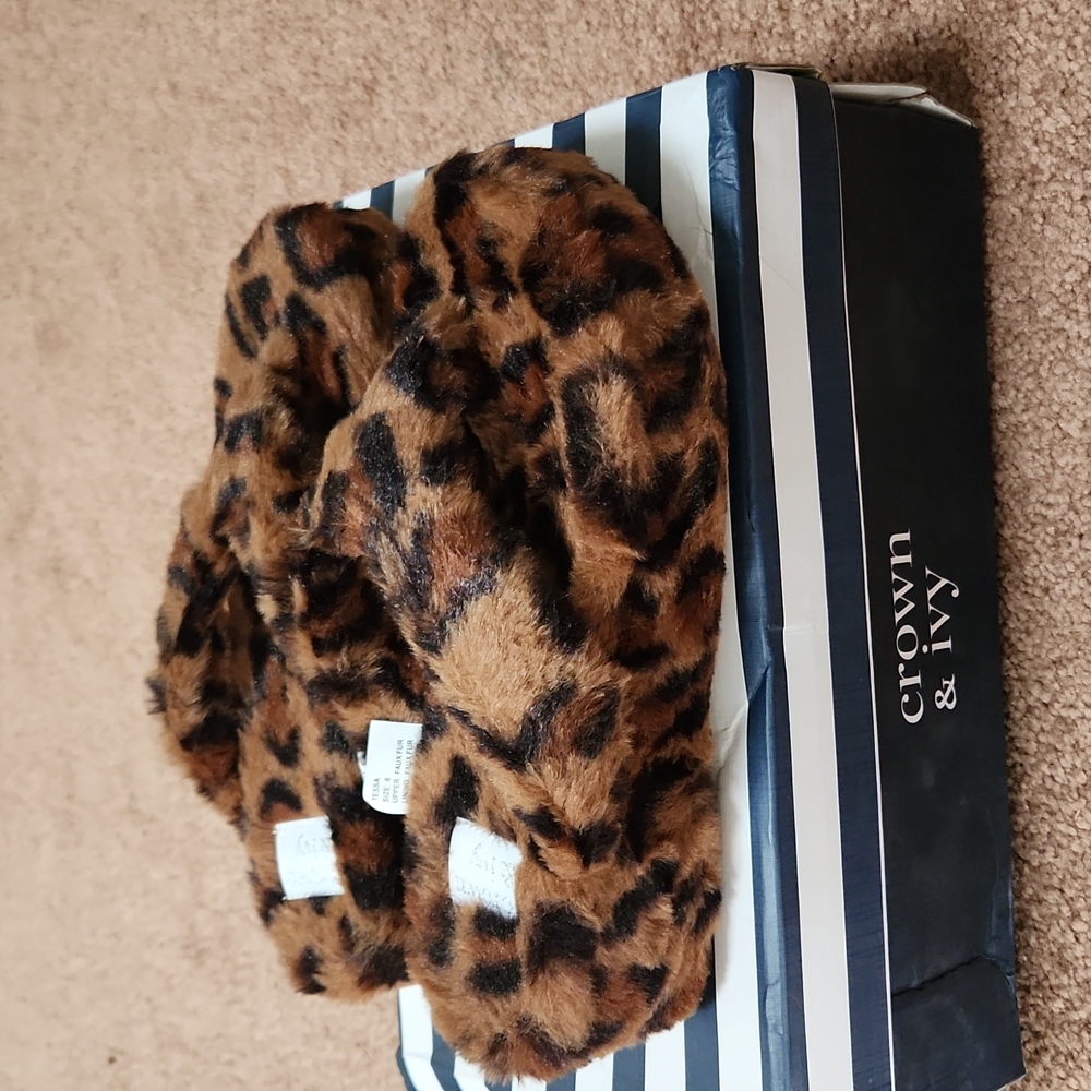 Crown Ivy slippers